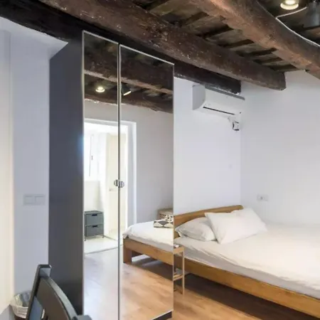 Luxury 3 Bedroom Sunset View Apartment *